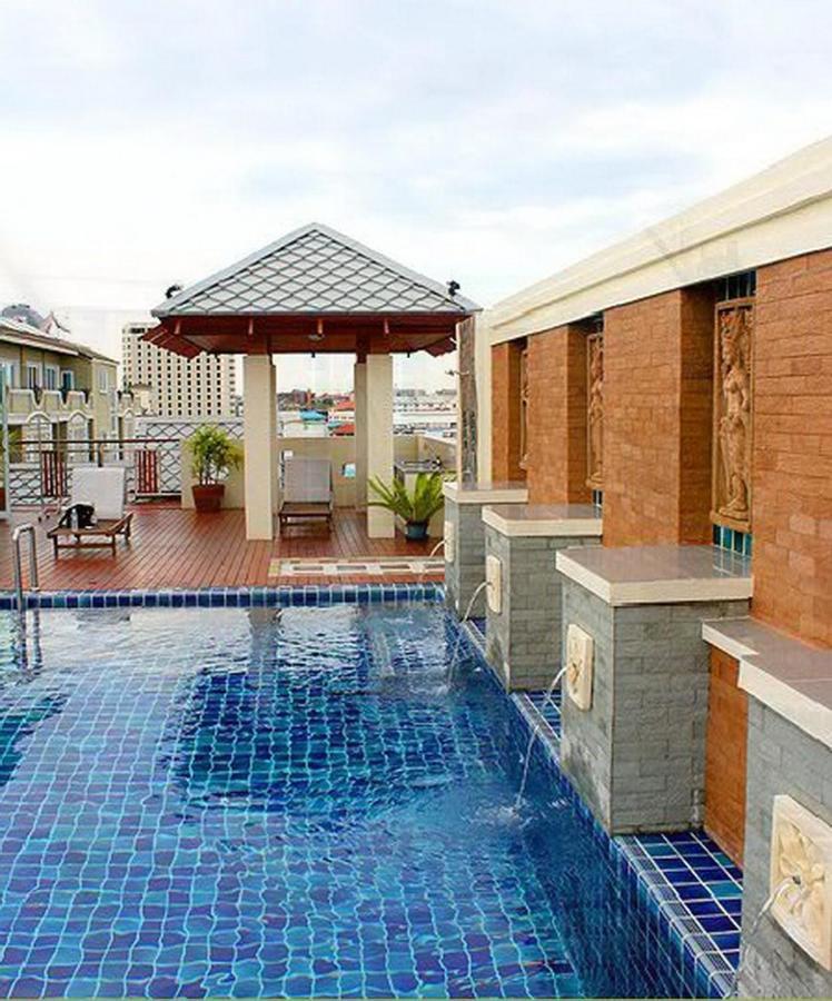 D Apartment Pattaya Esterno foto